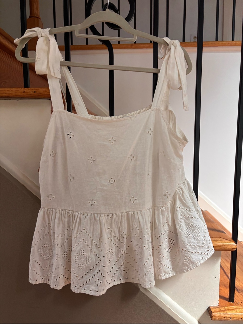 Madewell Women’s Eyelet Tie-Shoulder Peplum Top